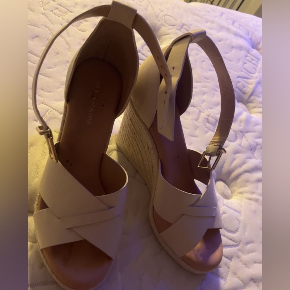 tan heels